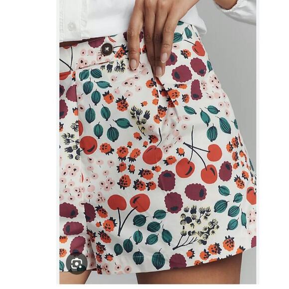 Maeve poplin fruit pleated shorts Size 6 - Picture 2 of 9